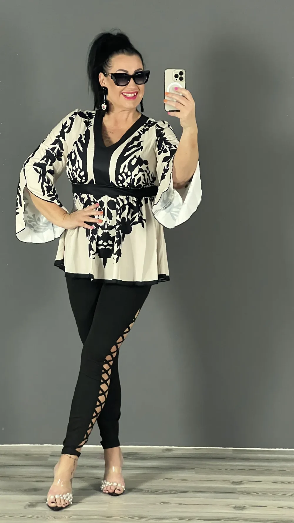 Adria blúz