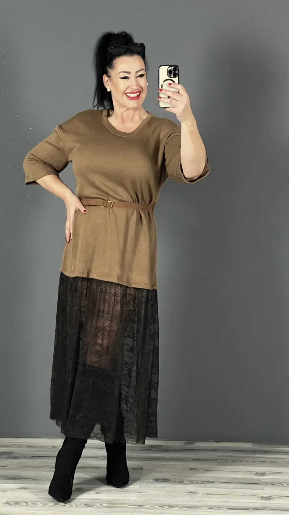 Peónia ruha