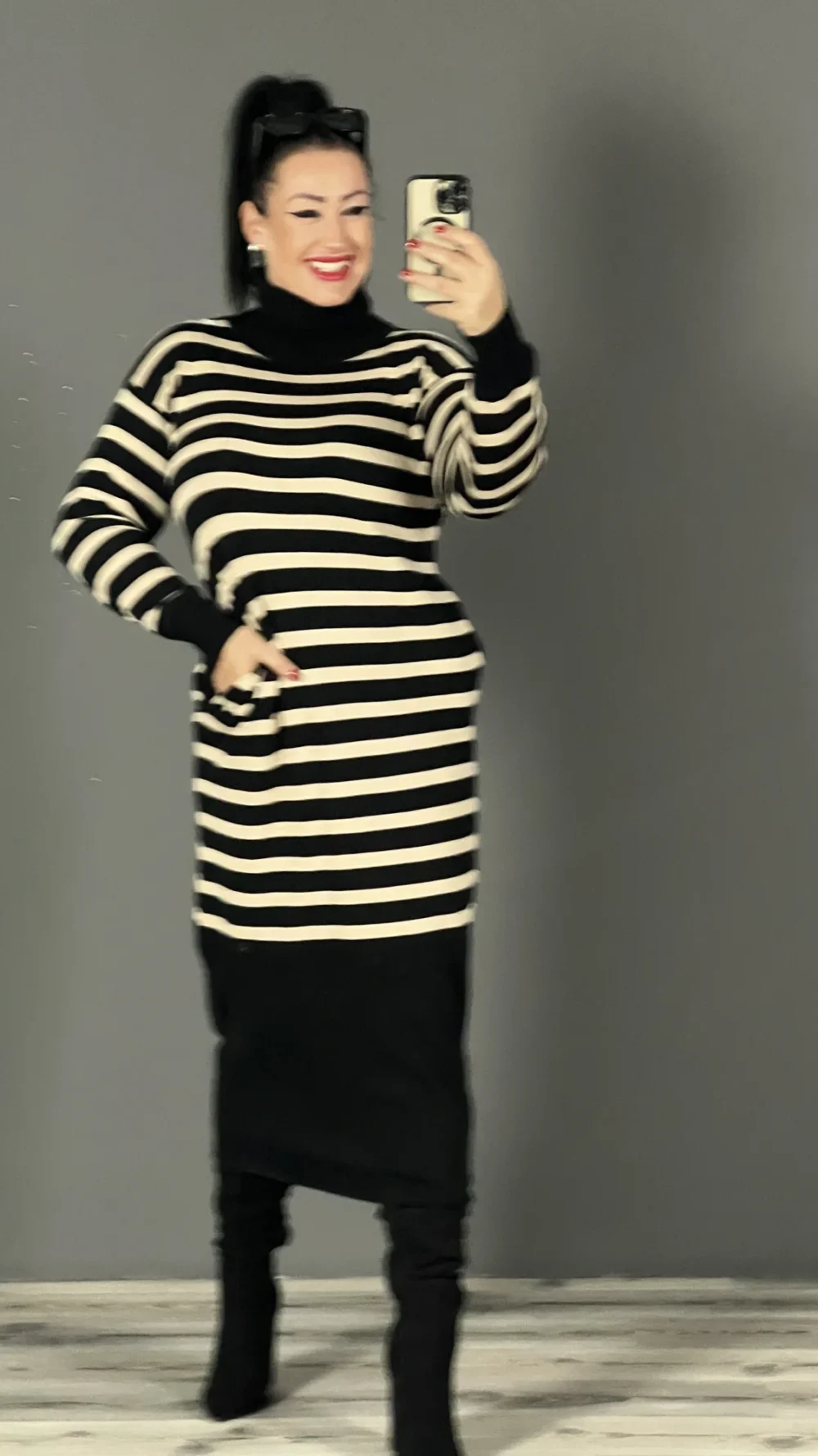 Tikva ruha
